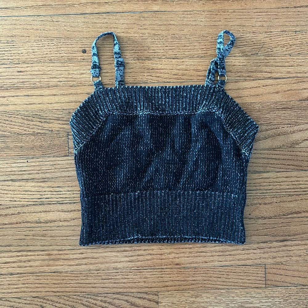 Silence & Noise Crop Top
